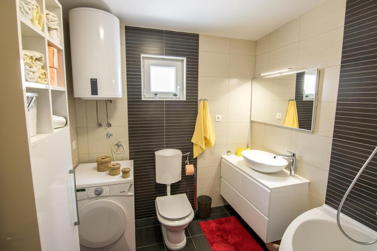 Апартаменты Apartman Petra Макарска Экстерьер фото