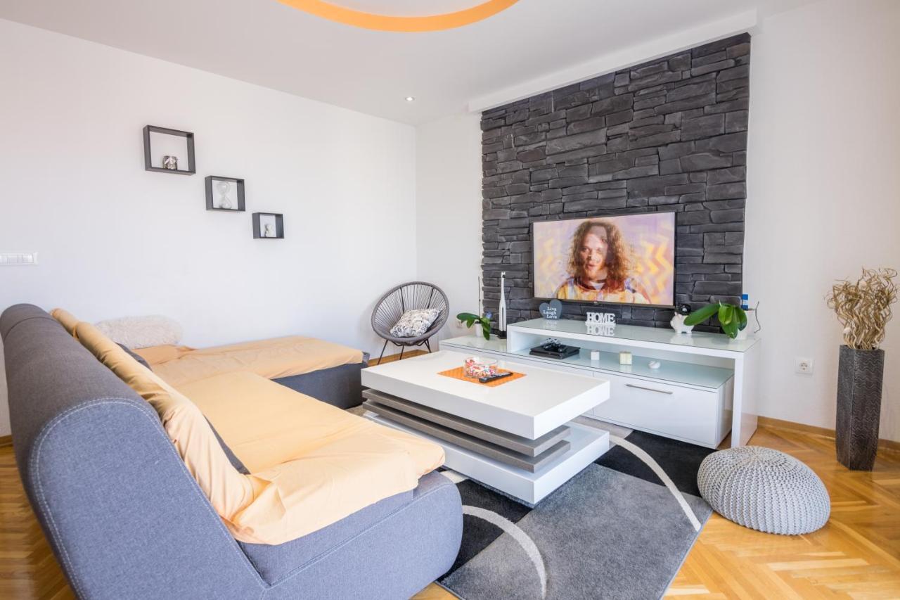 Апартаменты Apartman Petra Макарска Экстерьер фото