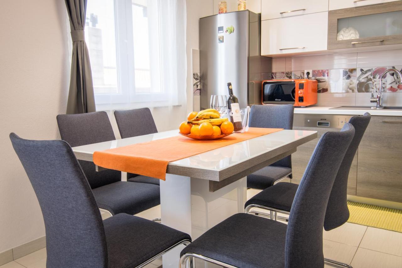 Апартаменты Apartman Petra Макарска Экстерьер фото